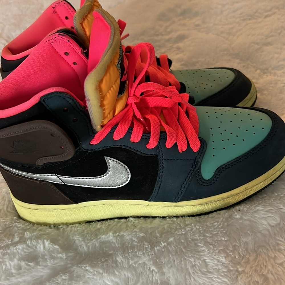 Nike Air Jordan 1 Retro High Tokyo Bio Hack GS (575441-201) Youth Size 6.5Y - Picture 4 of 8